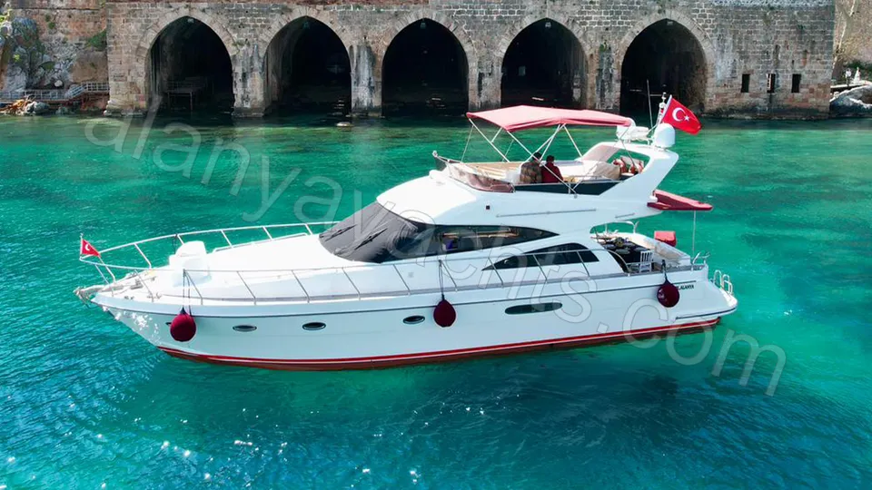 Khaleesi Deluxe yat foğrafı