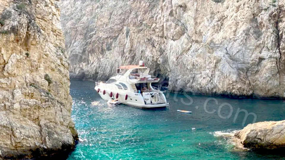 Cleopatra Luxury photo 6